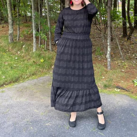 NEW NWT Tags LuLaRoe Evelyn Smocked Waist Maxi Dress Long Sleeve Black Chevron - Picture 4 of 8